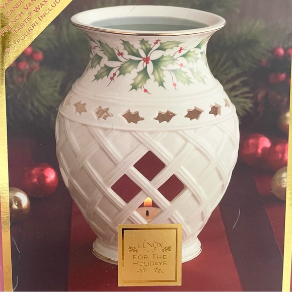 Lenox Other - Holly Candle Warmer by Lenox